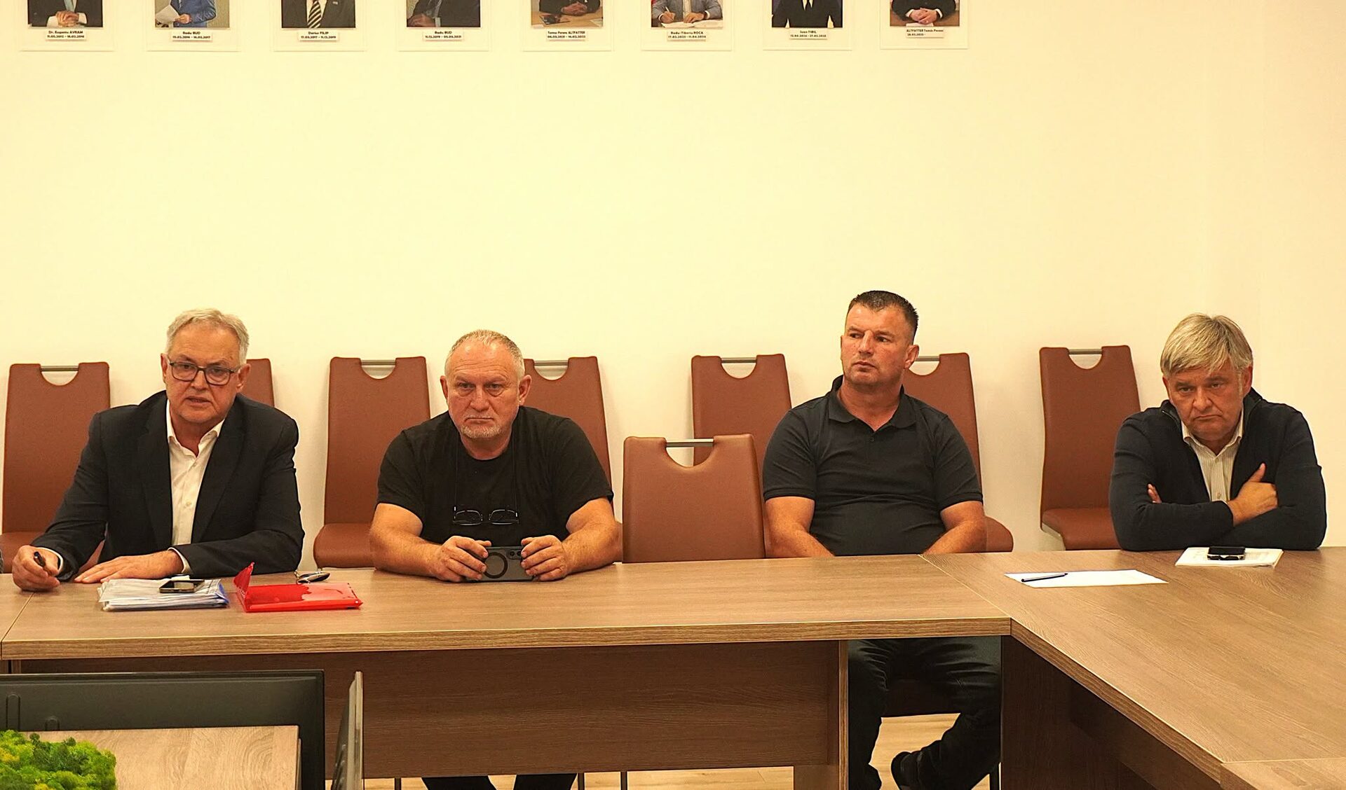 BLOCAJ. Pălinca, de Satu Mare, prinsă între tradiție și Fisc! Ce vor producătorii sătmăreni de la autorități