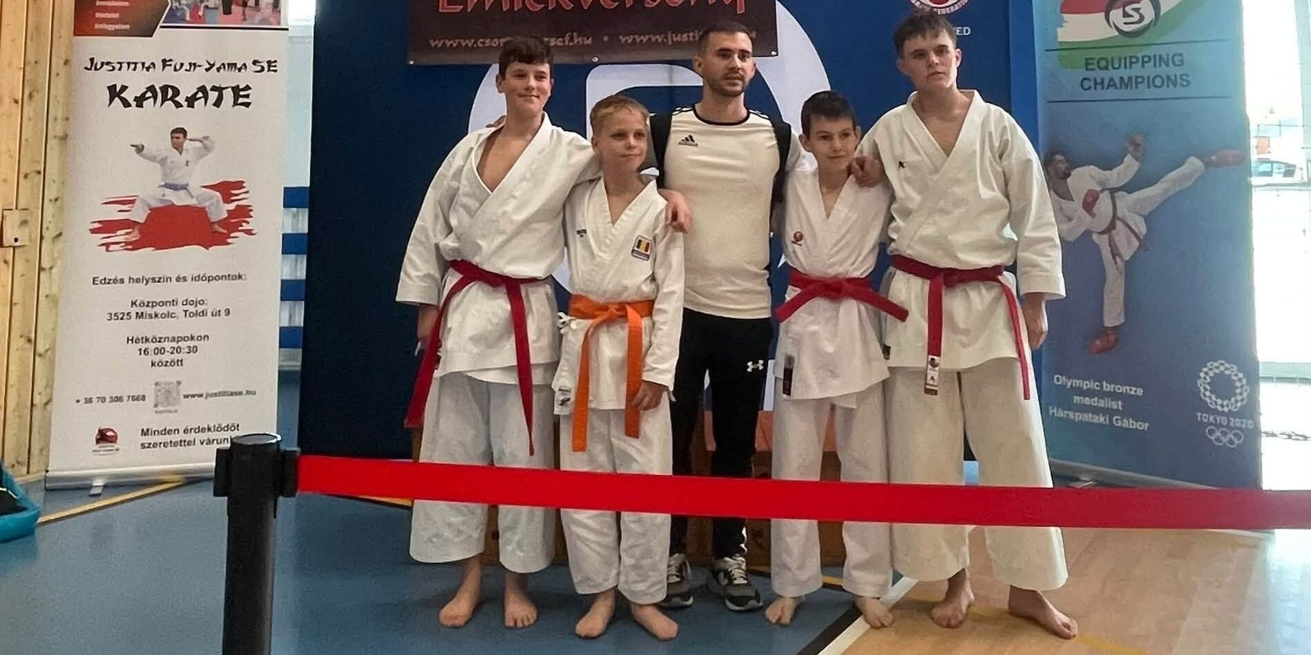 Două medalii de aur și una de bronz pentru Karate Do B.F.K.S. Carei, la Cupa AVAS