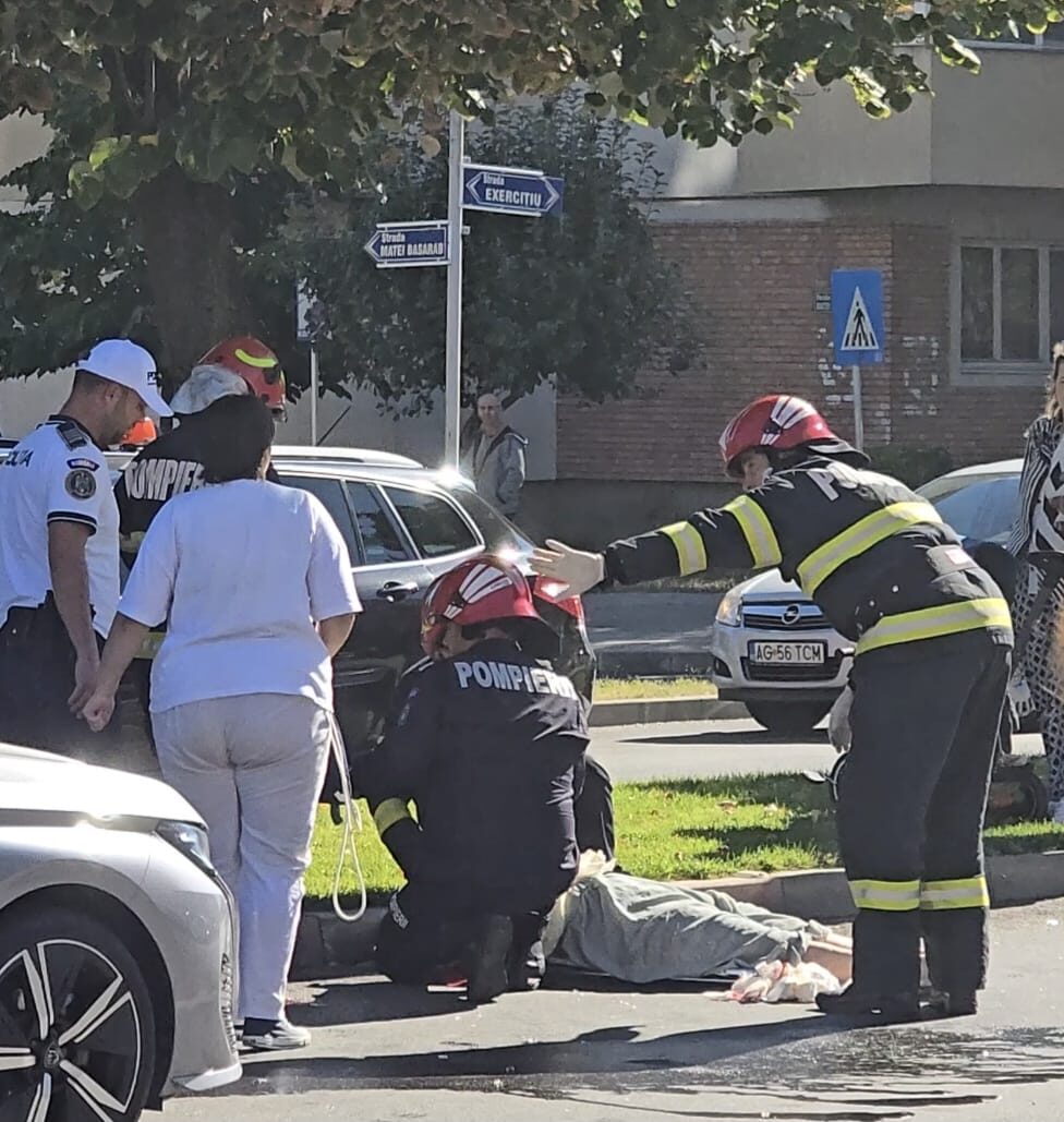 Femeie de 74 de ani, lovită de o mașină în Piața Eroilor Revoluției. În aceeași zi, un șofer a fost prins cu 0,99 mg/l alcool în aerul expirat