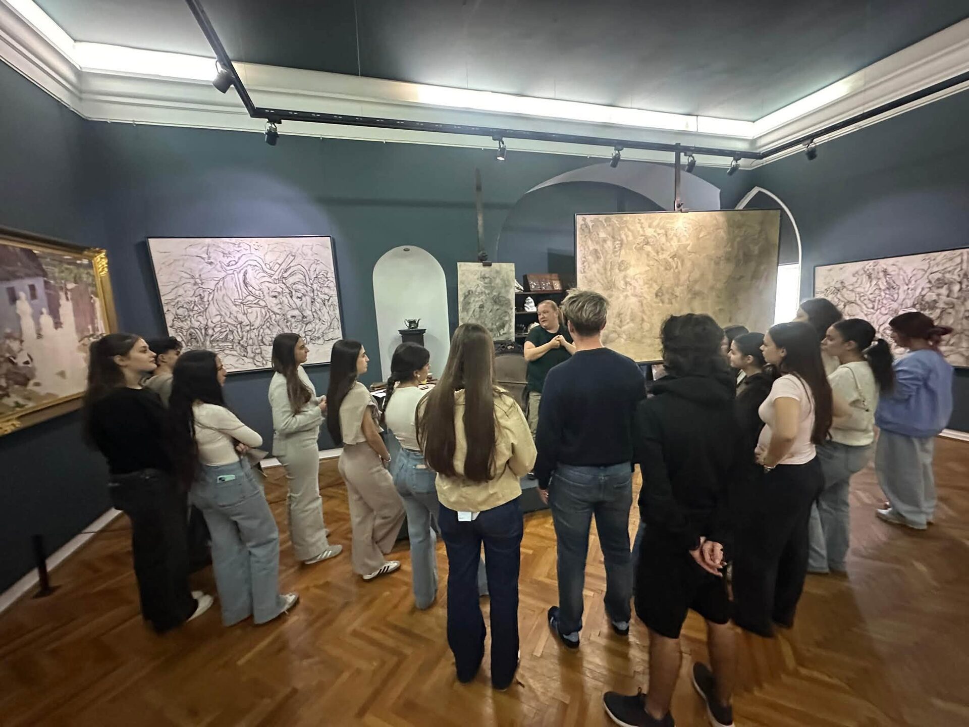 Elevi din România și Spania, reuniți la Muzeul de Artă din Satu Mare