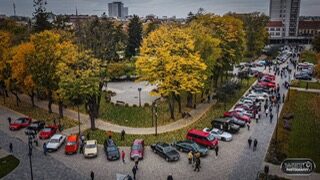 Retro Parada Toamnei aduce automobile istorice în Piața Libertății din Satu Mare