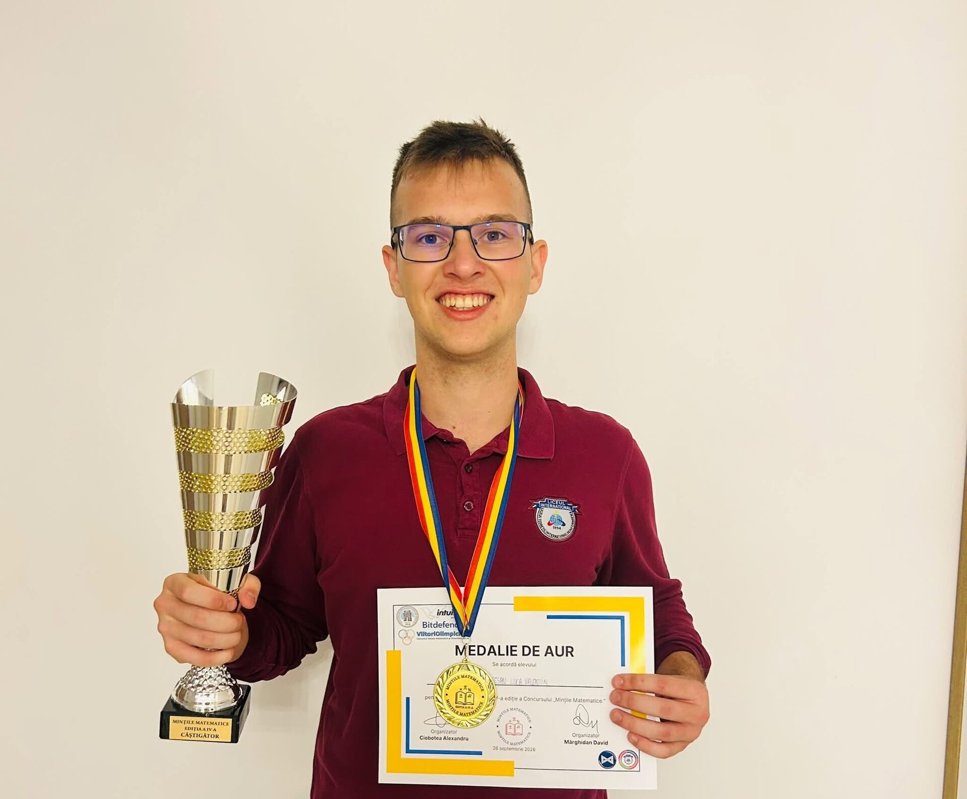 PERFORMANȚĂ. Sătmăreanul Luca Mureșan a cucerit trofeul „Mințile Matematice” și medalia de aur