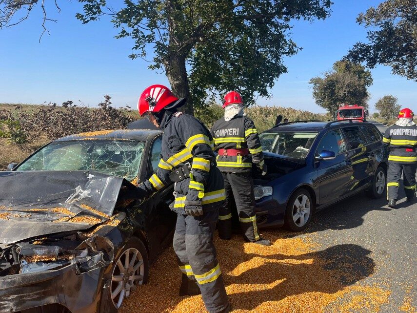 Accident cu trei răniți între Moftinu Mic și Sânmiclăuș! Un tânăr de 26 de ani a provocat coliziunea