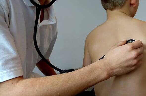 Peste 1.600 de cazuri de infecții respiratorii într-o săptămână, în județul Satu Mare. DSP a raportat 301 pneumonii și 10 cazuri de gripă