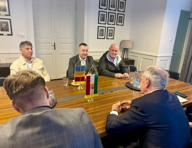 Vizita de lucru a consulului general român Florin Vasiloni la comunitățile de băieși din județul Somogy