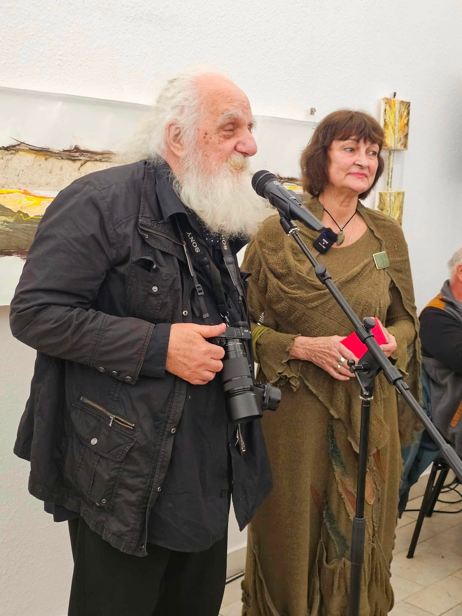 CRISTINA GLORIA OPRIȘA – „pOMUL VIEȚII”, povestea unei jumătăți de secol dăruite artei, naturii și oamenilor