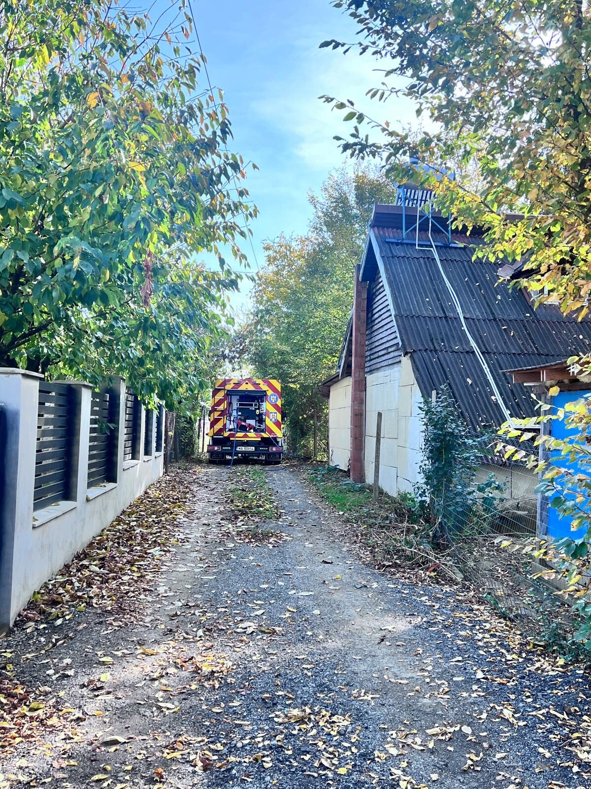Un pompier aflat în timpul liber a ajutat la limitarea unui incendiu în Satu Mare. Cinci animale, evacuate în siguranță