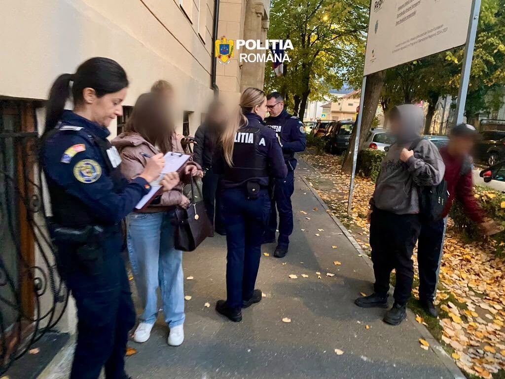 Peste 150 de elevi verificați în Satu Mare. Polițiștii și jandarmii au acționat în apropierea a patru licee