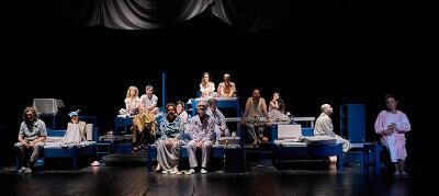 Trei seri de teatru la Satu Mare: „Despre tandrețe”, „Jocul de-a vacanța” și improvizație cu ImproȘtim