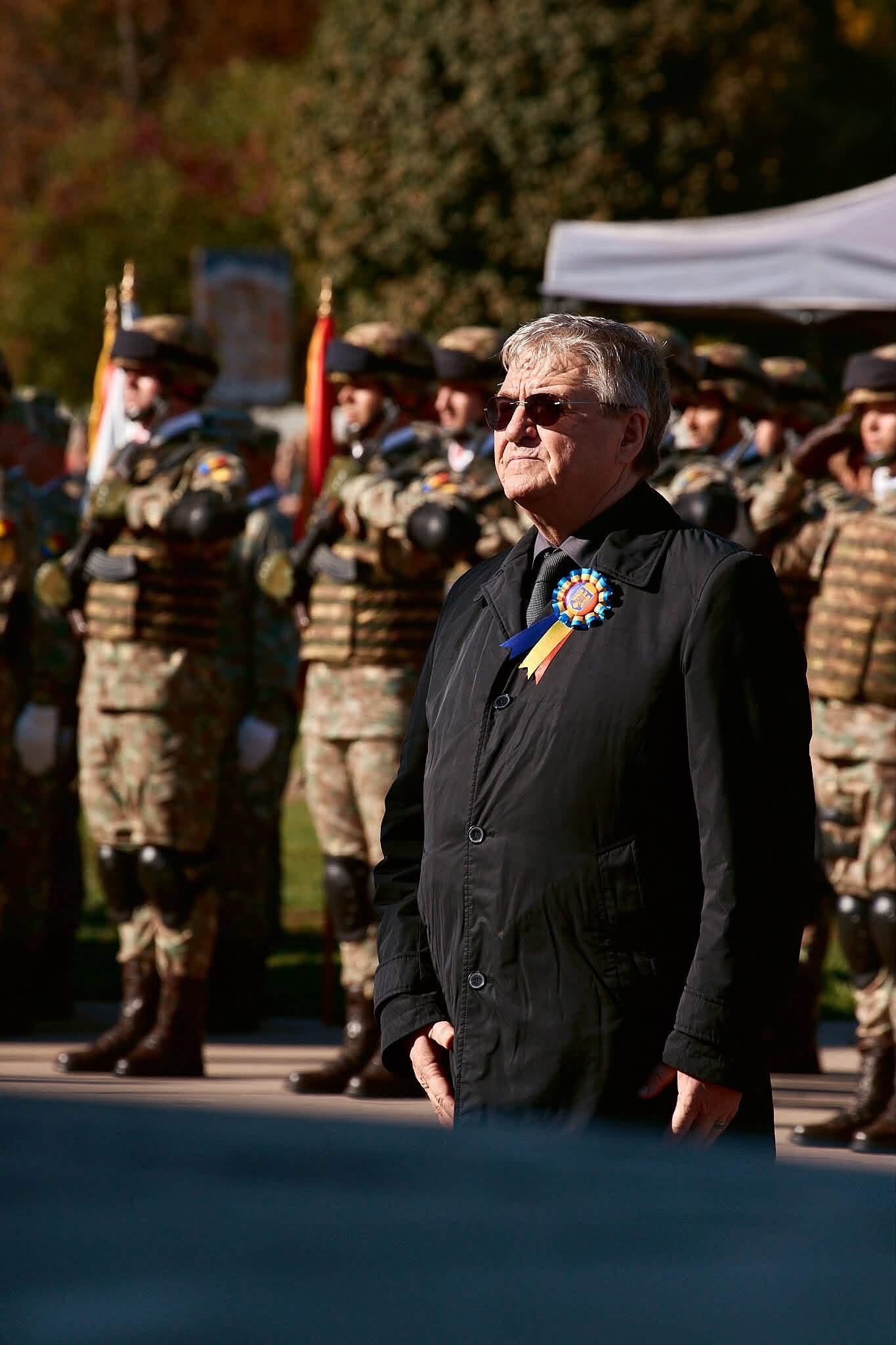 Mircea Govor, de Ziua Armatei Române: „Cinste și recunoștință eroilor României!”