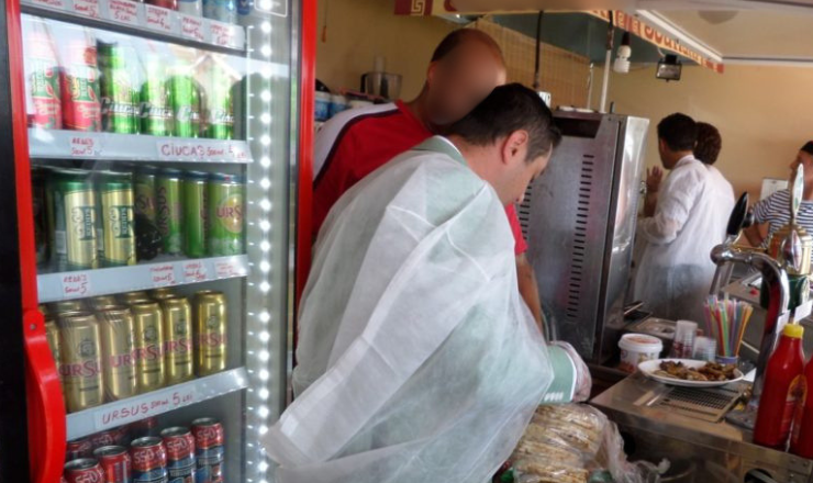 ILEGALITĂȚI. Un bar din Satu Mare, amendat cu 10.000 de lei de DSVSA! Ce nereguli au fost descoperite