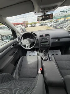 Volkswagen Touran 1.6 diesel 105 CP