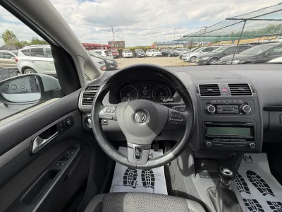 Volkswagen Touran 1.6 diesel 105 CP