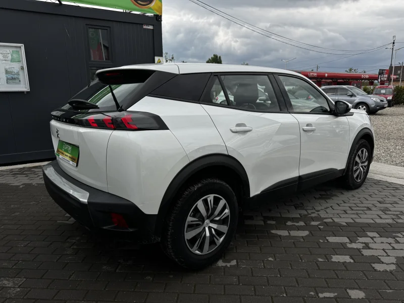 Peugeot 2008 1.2 Benzină, 100 CP
