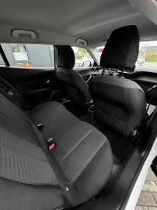 Peugeot 2008 1.2 Benzină, 100 CP