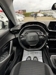 Peugeot 2008 1.2 Benzină, 100 CP