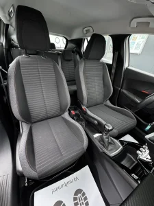 Peugeot 2008 1.2 Benzină, 100 CP