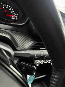 Peugeot 2008 1.2 Benzină, 100 CP