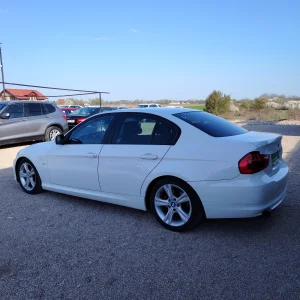 BMW Seria 3 2.0 Benzină, 143 CP