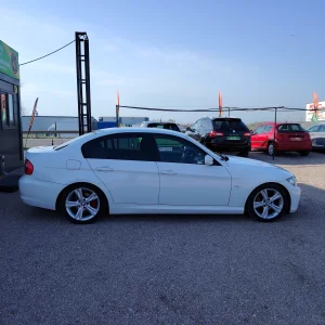 BMW Seria 3 2.0 Benzină, 143 CP