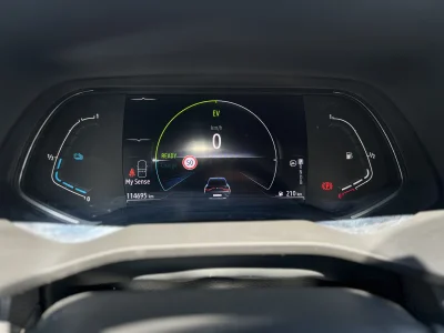 Renault Arkana 1.6 Benzina + Hybrid, 143 CP