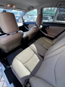 Toyota Prius 1.8 Benzină + sistem Full Hybrid, 136 CP