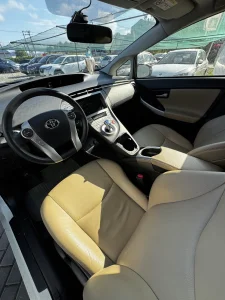Toyota Prius 1.8 Benzină + sistem Full Hybrid, 136 CP