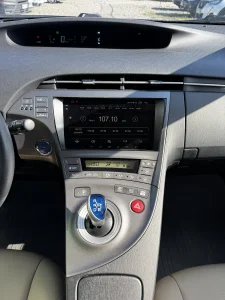 Toyota Prius 1.8 Benzină + sistem Full Hybrid, 136 CP