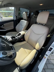 Toyota Prius 1.8 Benzină + sistem Full Hybrid, 136 CP