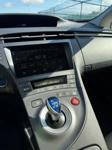 Toyota Prius 1.8 Benzină + sistem Full Hybrid, 136 CP