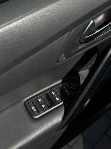 Peugeot 508 Hybrid4 RXH 4x4 2.0 Diesel+Hybrid, 163 CP