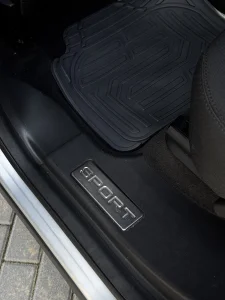 Land Rover Range Rover Discovery 2.0 Diesel, 150 CP