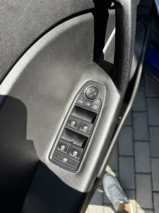 Renault Captur 1.3 BENZINĂ+HIBRID, 140 CP