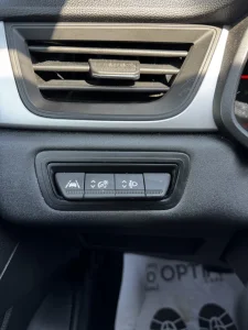 Renault Captur 1.3 BENZINĂ+HIBRID, 140 CP
