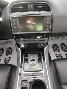 Jaguar XE 2.0 DIESEL