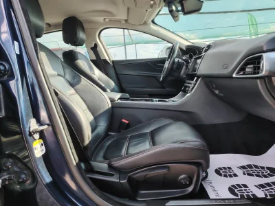 Jaguar XE 2.0 DIESEL