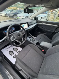 Volkswagen GOLF 8 Variant 2.0 TDI Life
