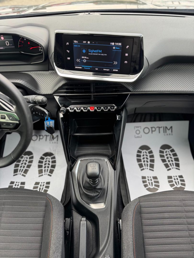 Peugeot 2008 Active Pack 1.2 benzină 100 CP