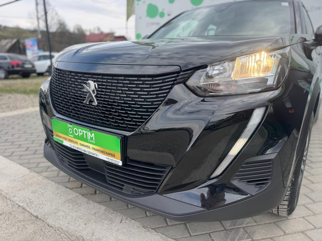 Peugeot 2008 Active Pack 1.2 Benzină 100 CP