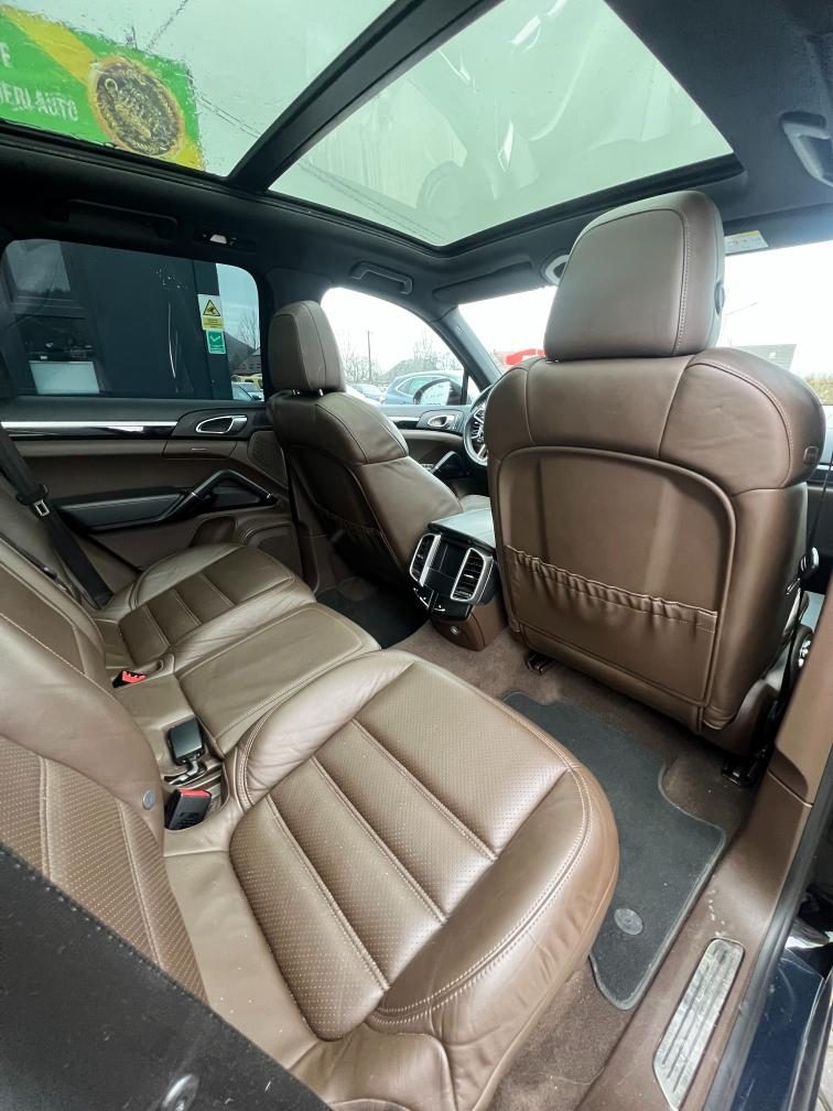 Porsche Cayenne 3.0 diesel 262 CP automat