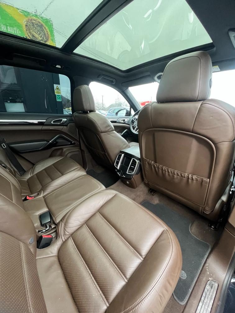 Porsche Cayenne 3.0 diesel 262 CP automat