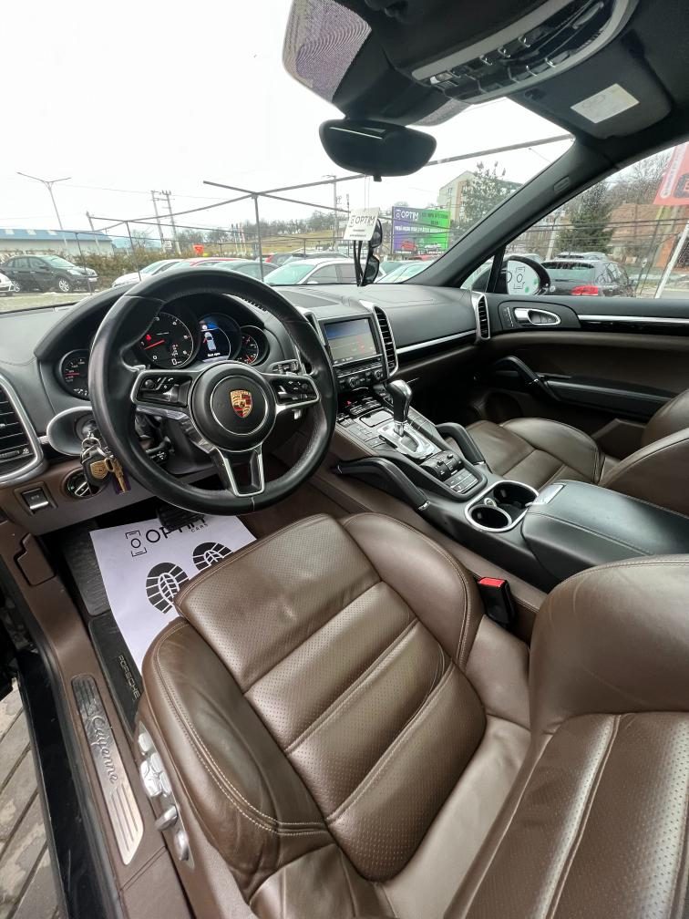 Porsche Cayenne 3.0 diesel 262 CP automat
