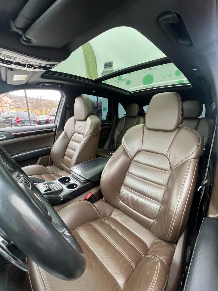Porsche Cayenne 3.0 diesel 262 CP automat
