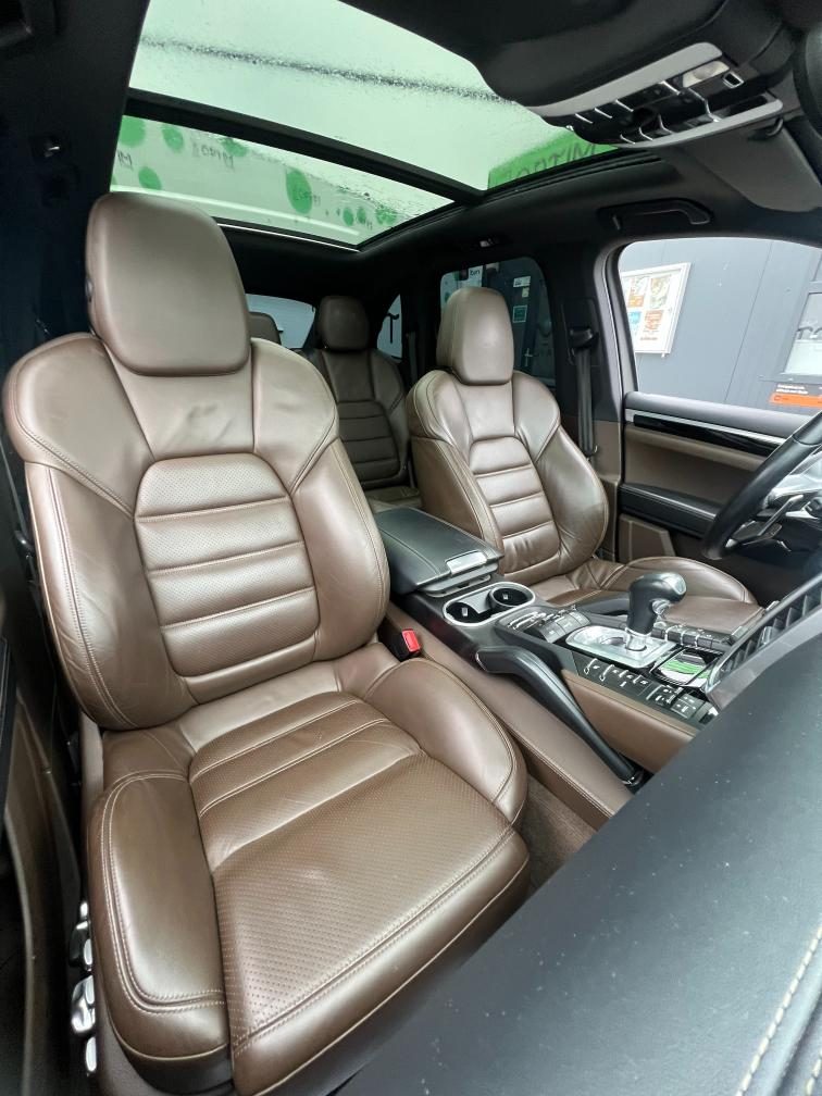 Porsche Cayenne 3.0 diesel 262 CP automat