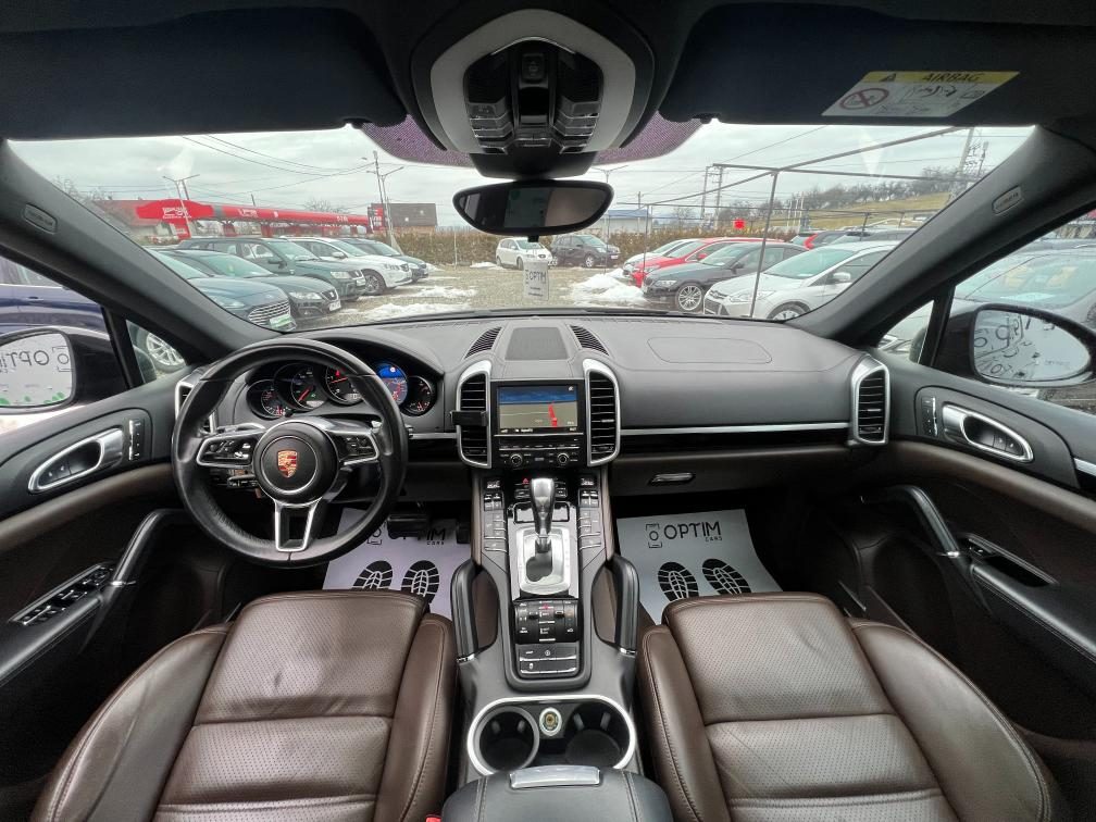 Porsche Cayenne 3.0 diesel 262 CP automat