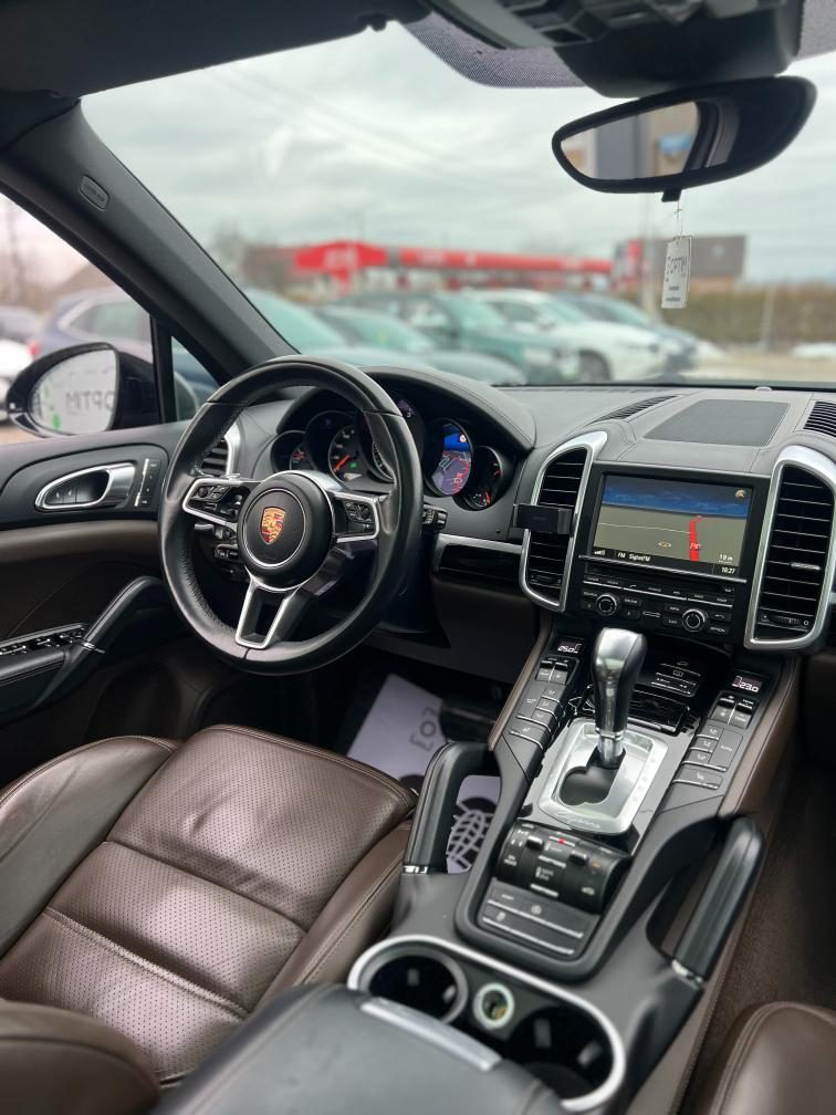 Porsche Cayenne 3.0 diesel 262 CP automat