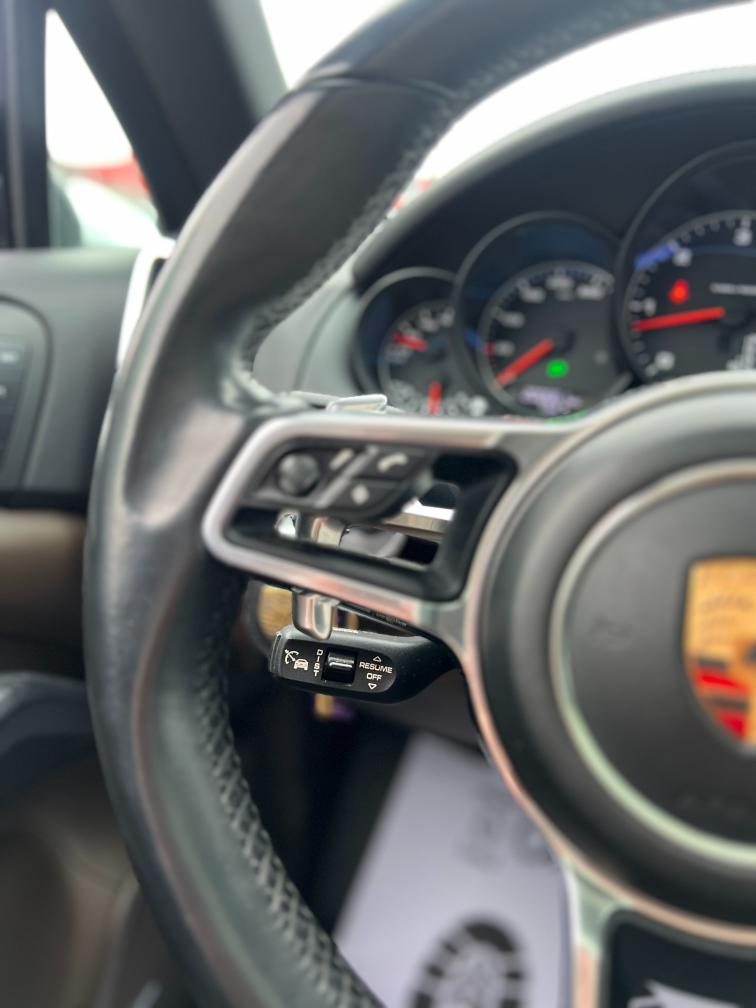 Porsche Cayenne 3.0 diesel 262 CP automat