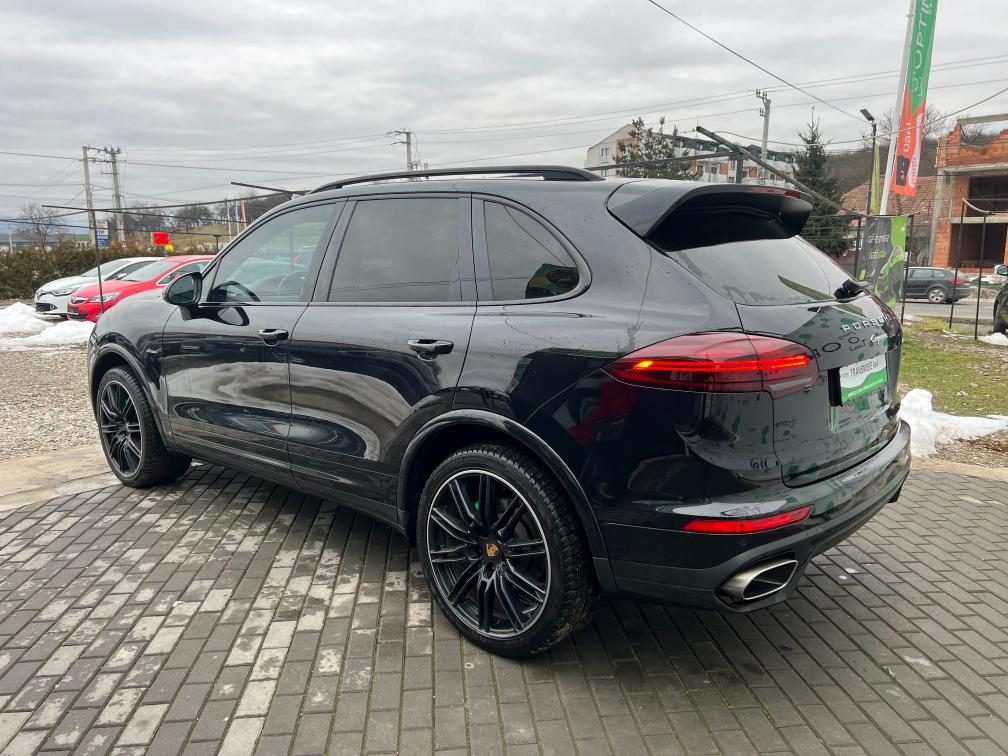 Porsche Cayenne 3.0 diesel 262 CP automat
