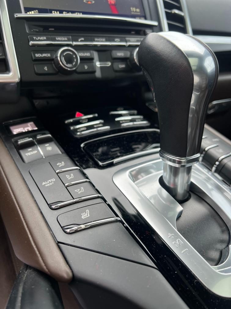 Porsche Cayenne 3.0 diesel 262 CP automat