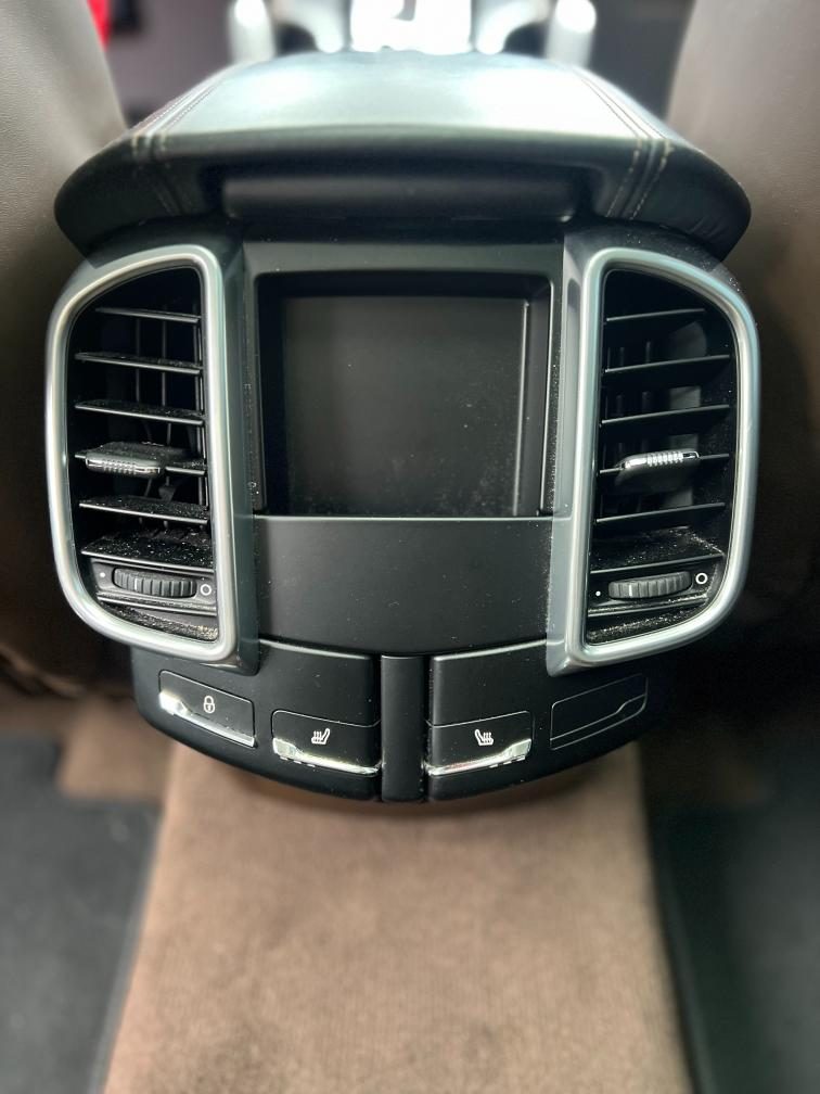 Porsche Cayenne 3.0 diesel 262 CP automat